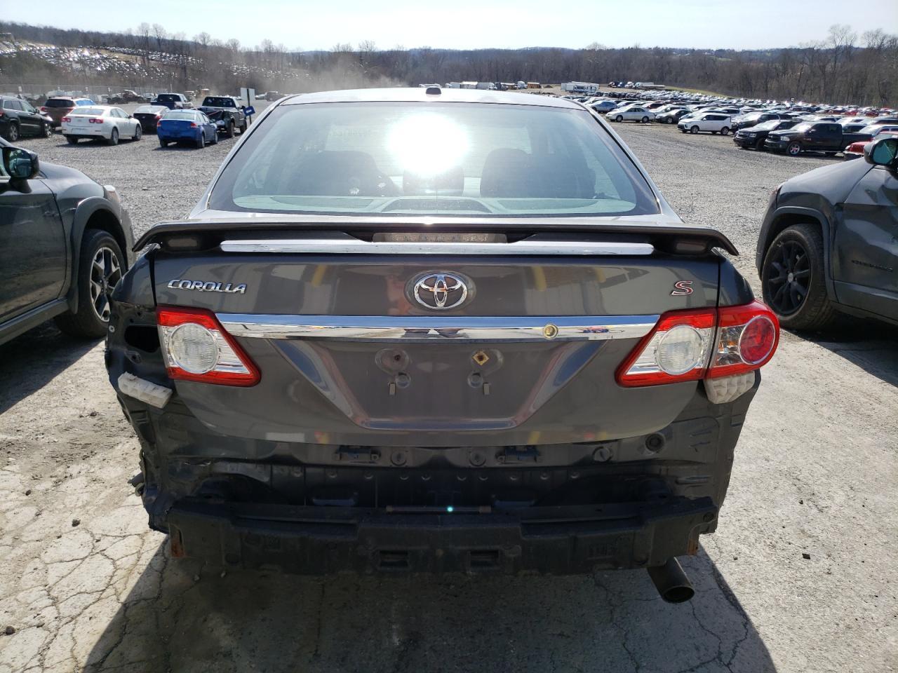 2013 TOYOTA COROLLA BA - Фото 6