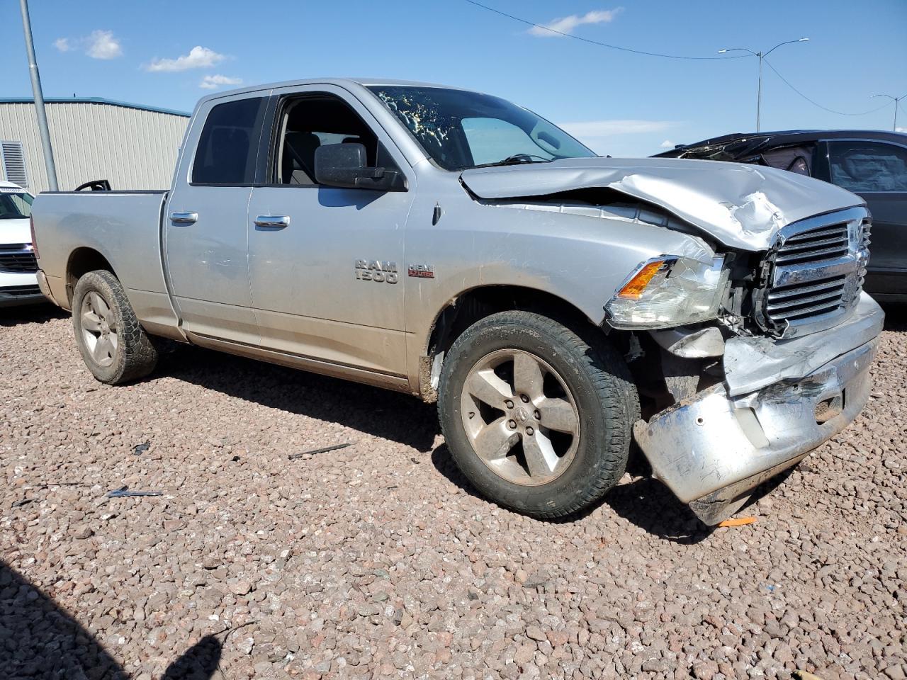 2015 RAM 1500 SLT - Image 4
