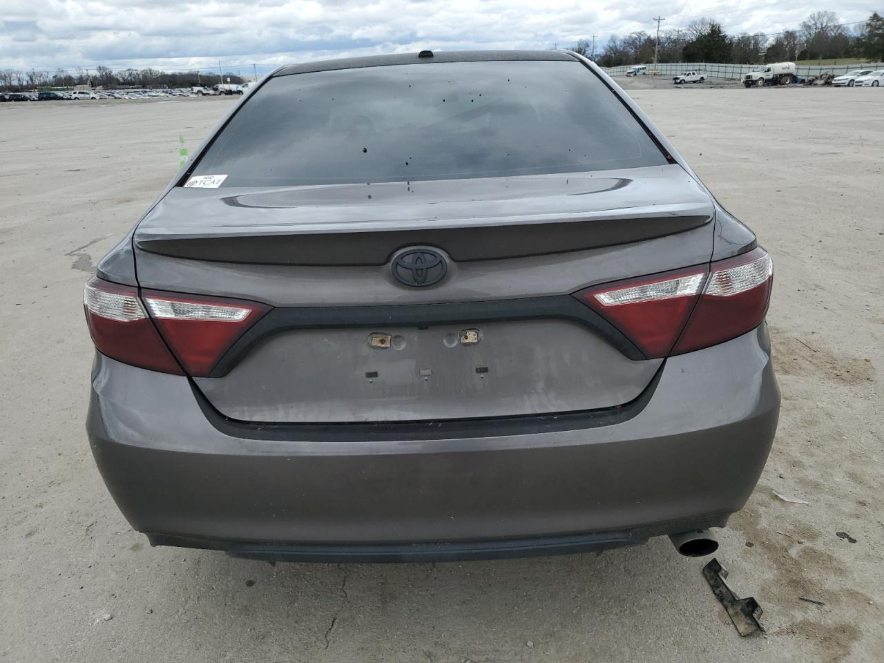 2017 TOYOTA CAMRY LE - Image 6