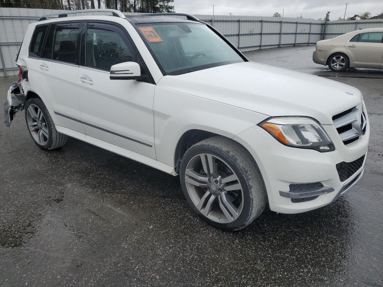 2014 MERCEDES-BENZ GLK 350 - Image 4