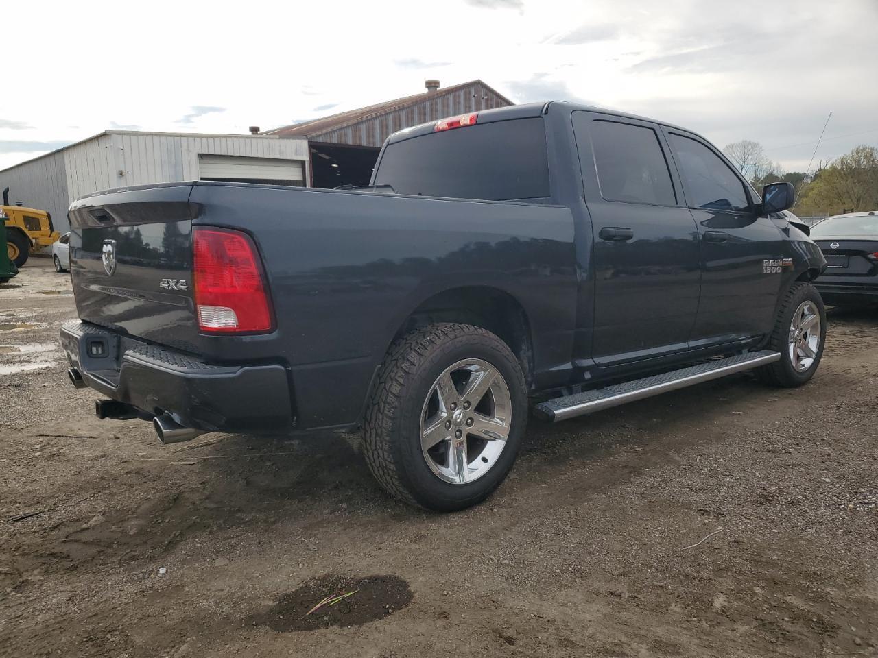 2018 RAM 1500 ST - Фото 3