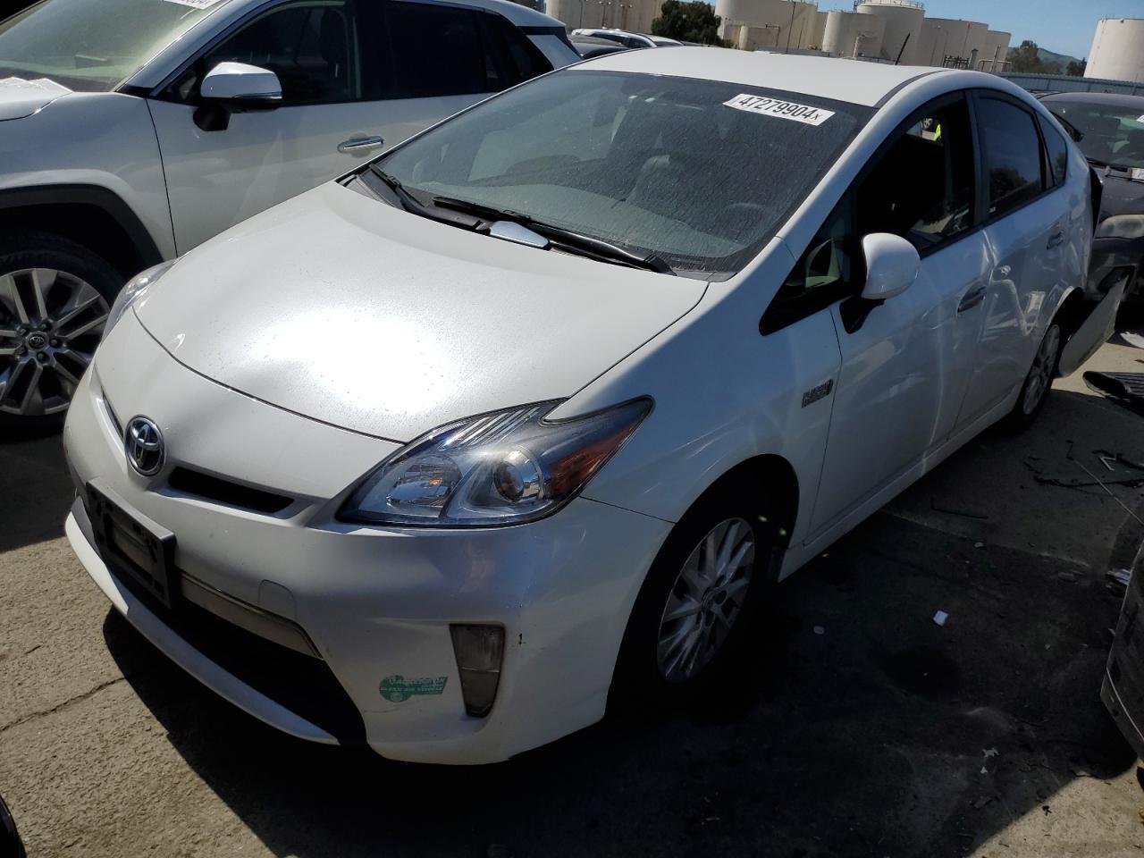 2014 TOYOTA PRIUS PLUG