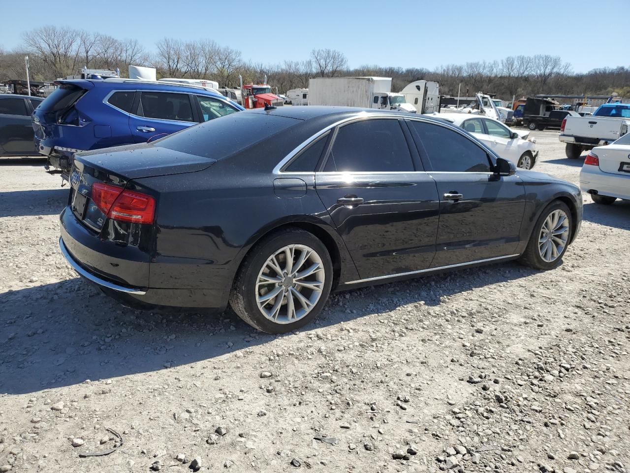 2011 AUDI A8 QUATTRO - Image 3