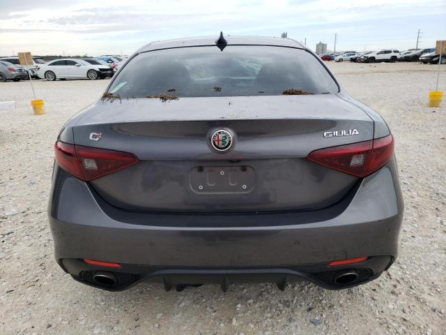 2017 Alfa Romeo Giulia Ti - Фото 6