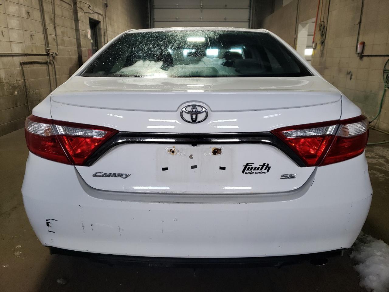 2015 TOYOTA CAMRY LE - Image 6