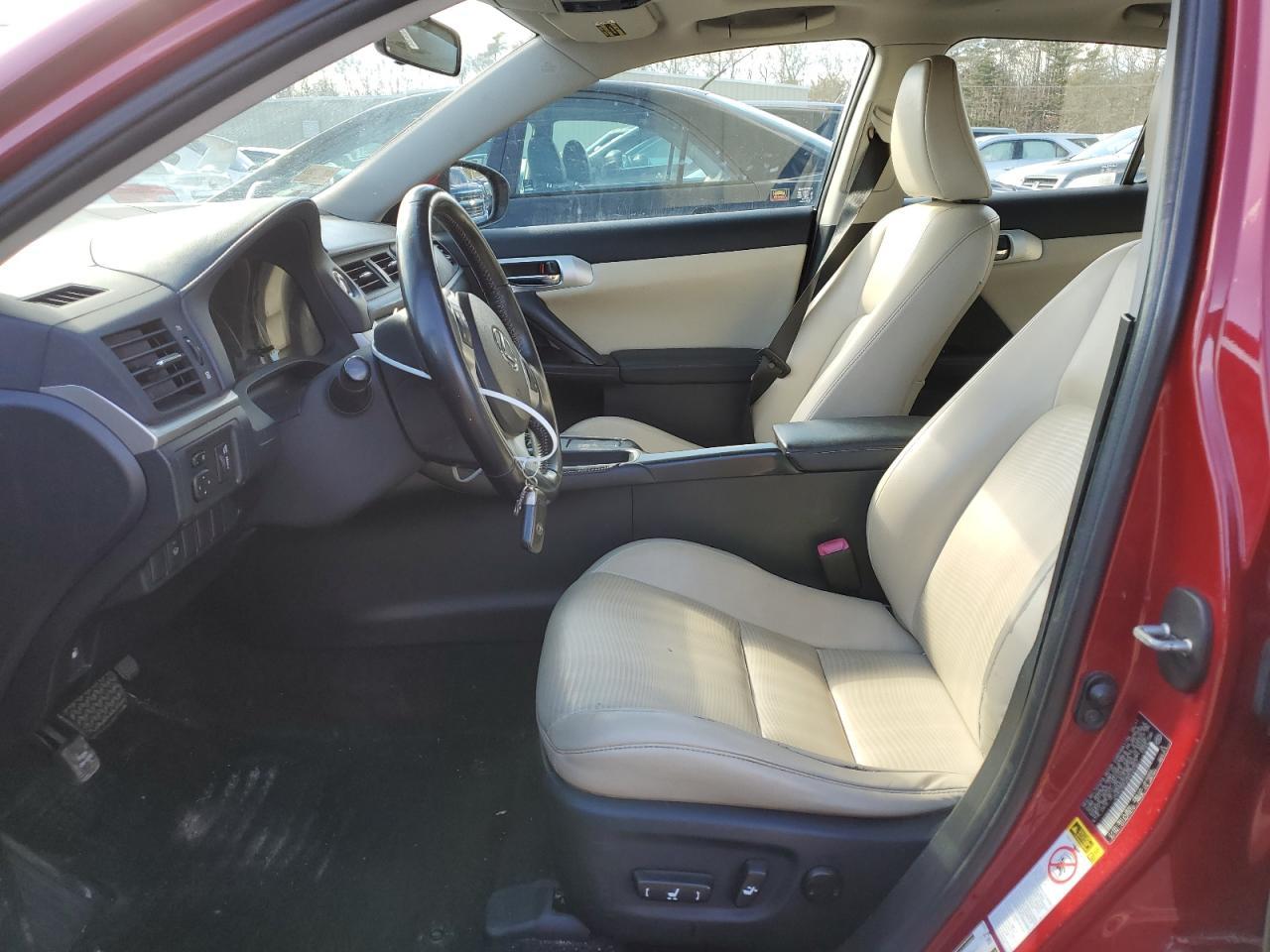 2011 LEXUS CT 200 - Image 7