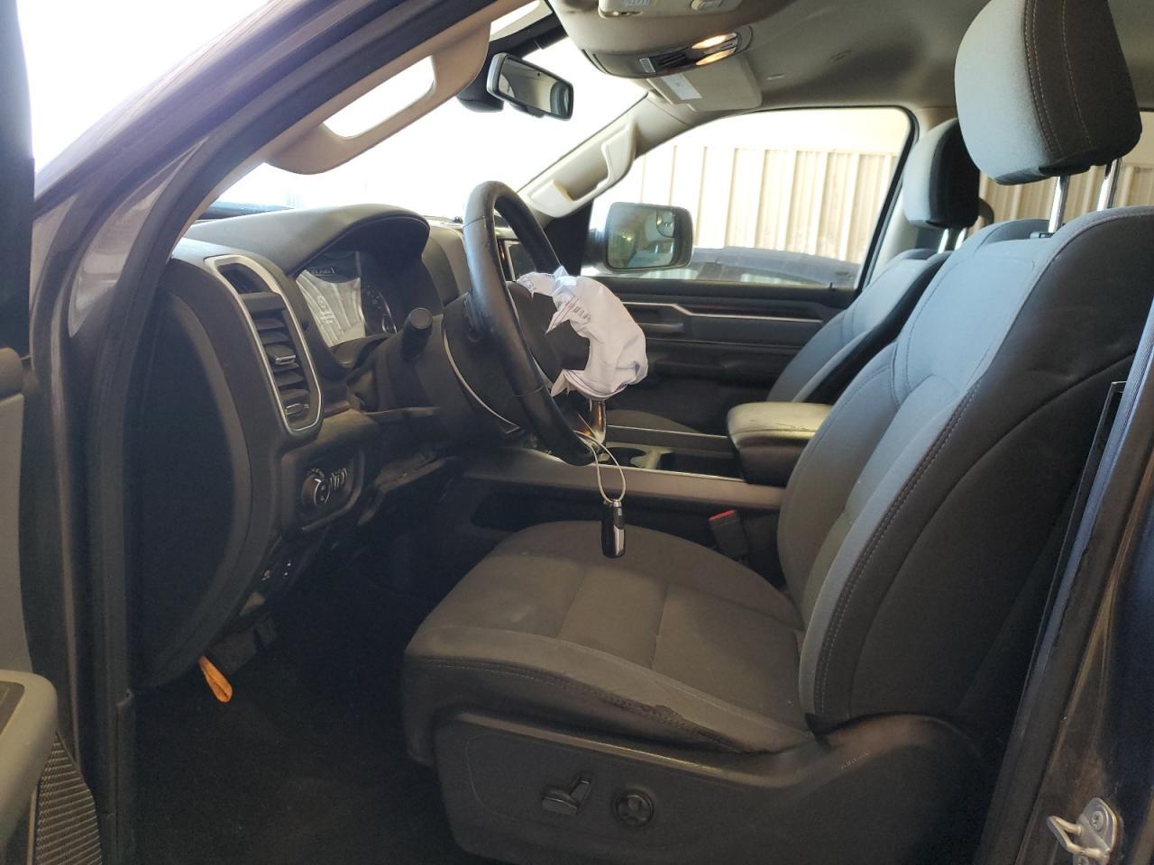 2019 RAM 1500 BIG H - Фото 7