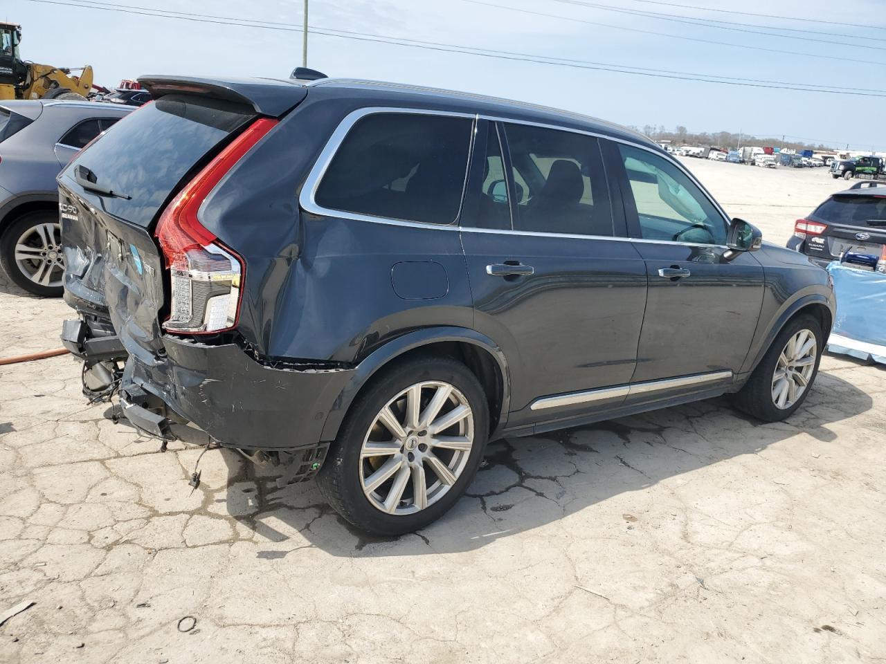 2016 VOLVO XC90 T8 - Фото 3