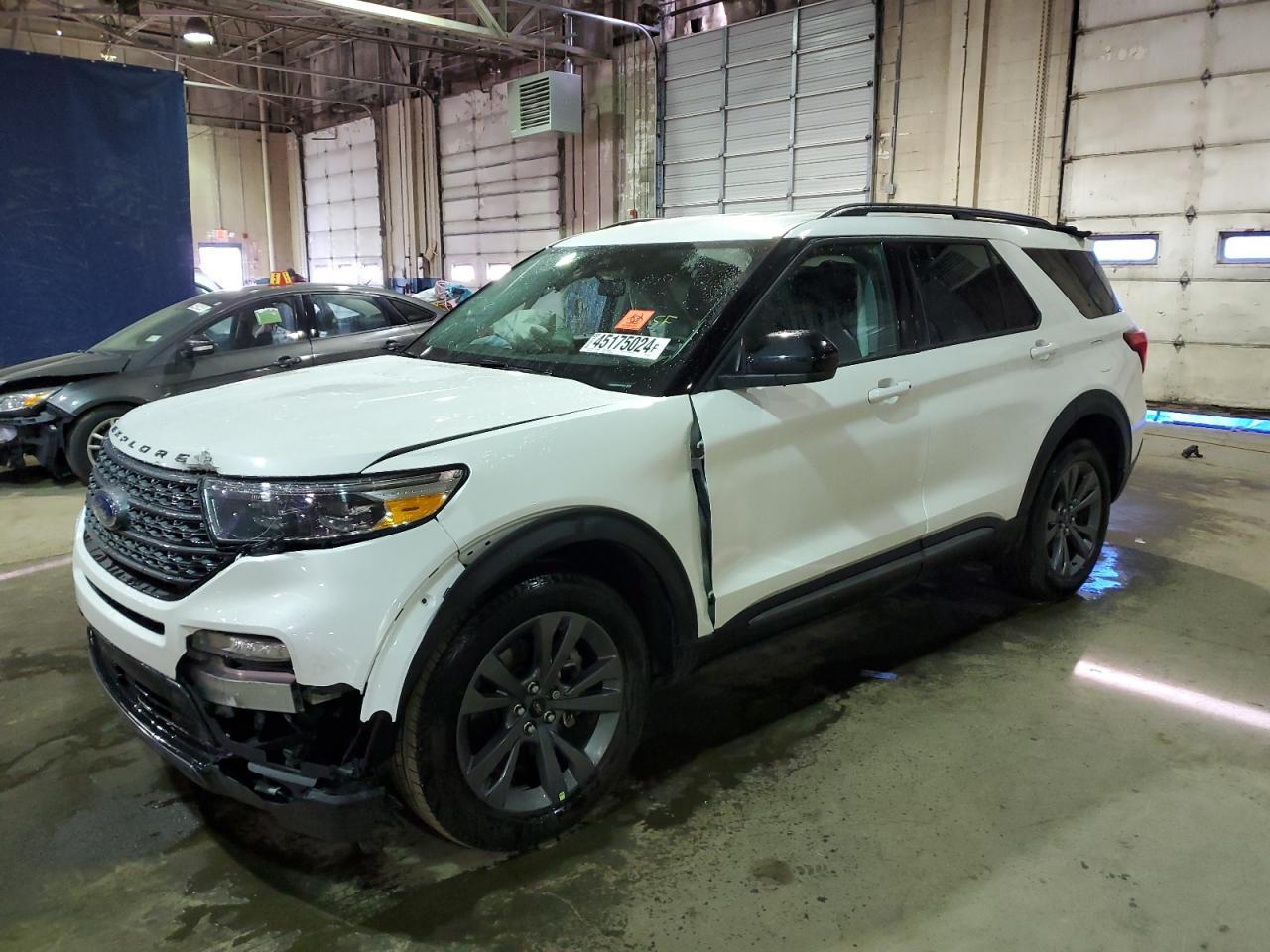 2023 FORD EXPLORER X