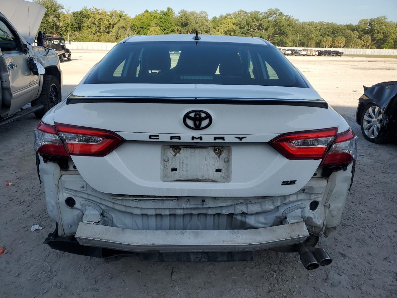 2020 TOYOTA CAMRY SE - Фото 6