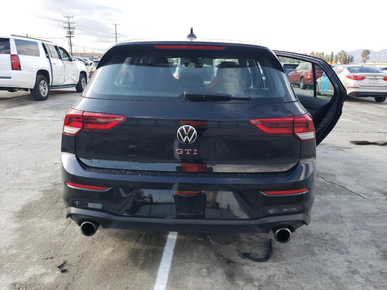 2022 VOLKSWAGEN GTI SE - Image 6