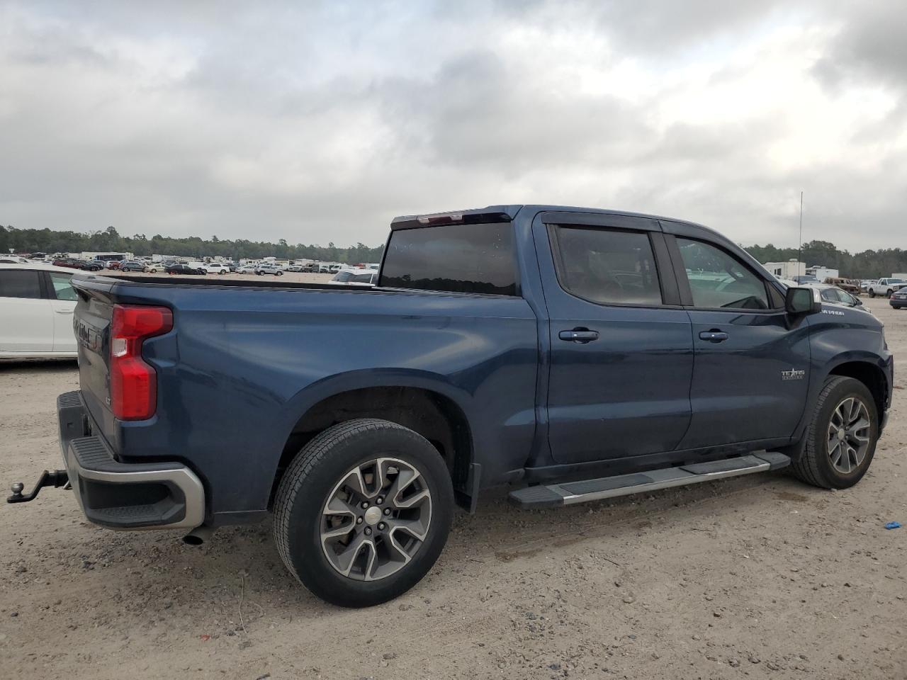 2019 CHEVROLET SILVERADO - Image 3