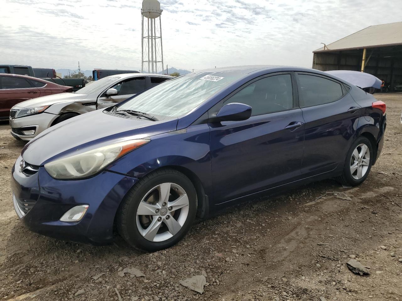 2013 HYUNDAI ELANTRA GL
