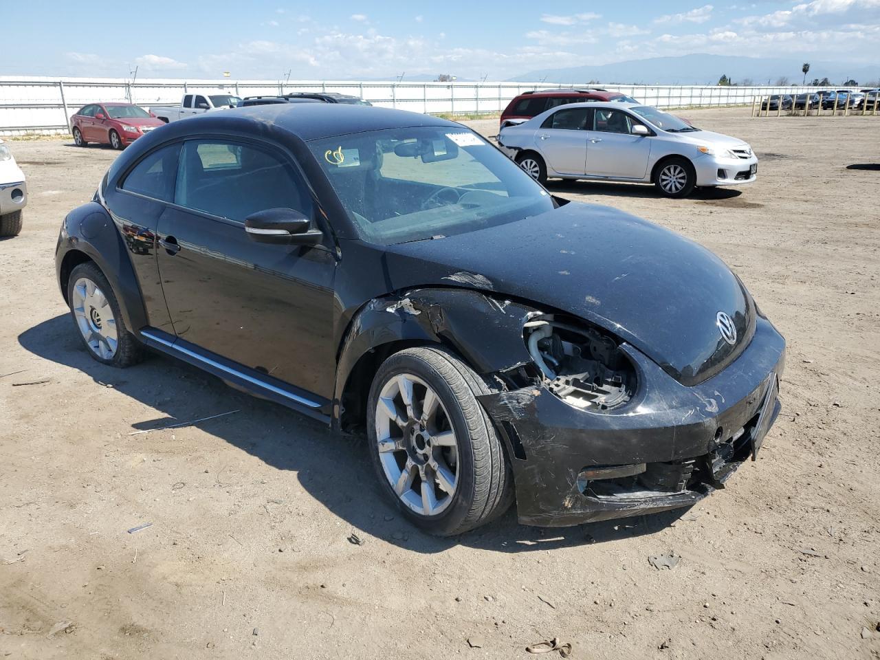 2012 VOLKSWAGEN BEETLE - Image 4