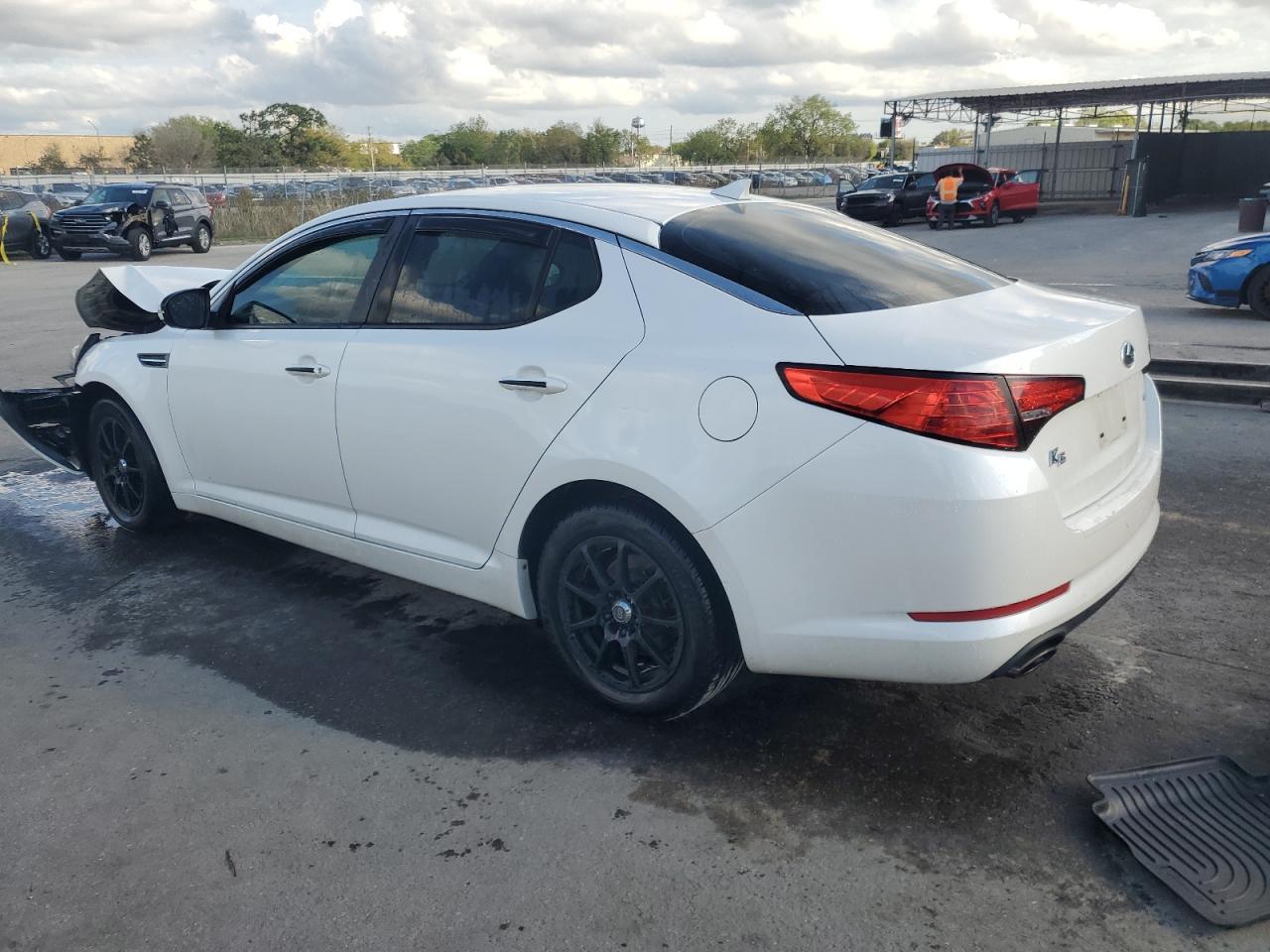 2013 KIA OPTIMA LX - Фото 2