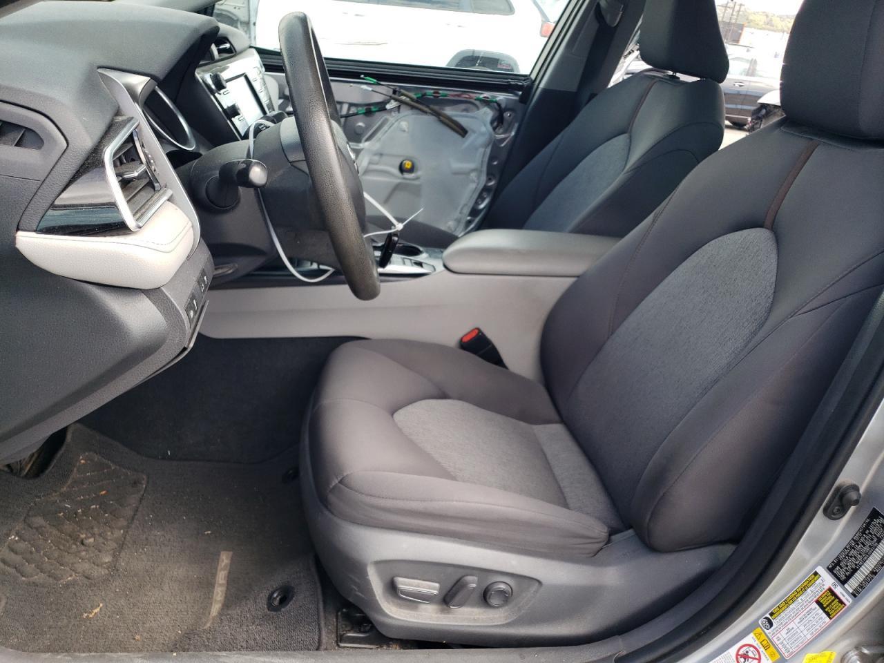 2018 TOYOTA CAMRY LE - Фото 7