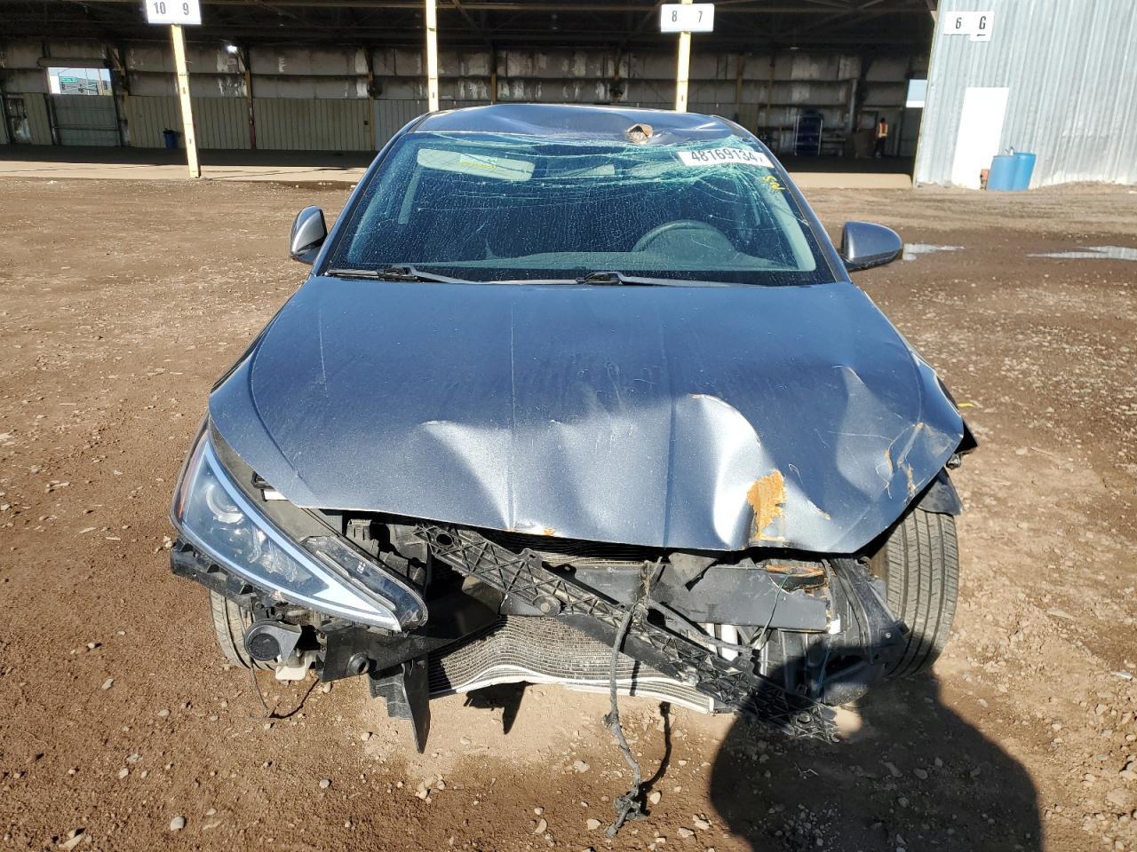 2019 HYUNDAI ELANTRA SE - Фото 5