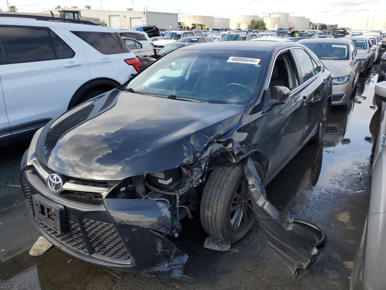 2016 TOYOTA CAMRY LE