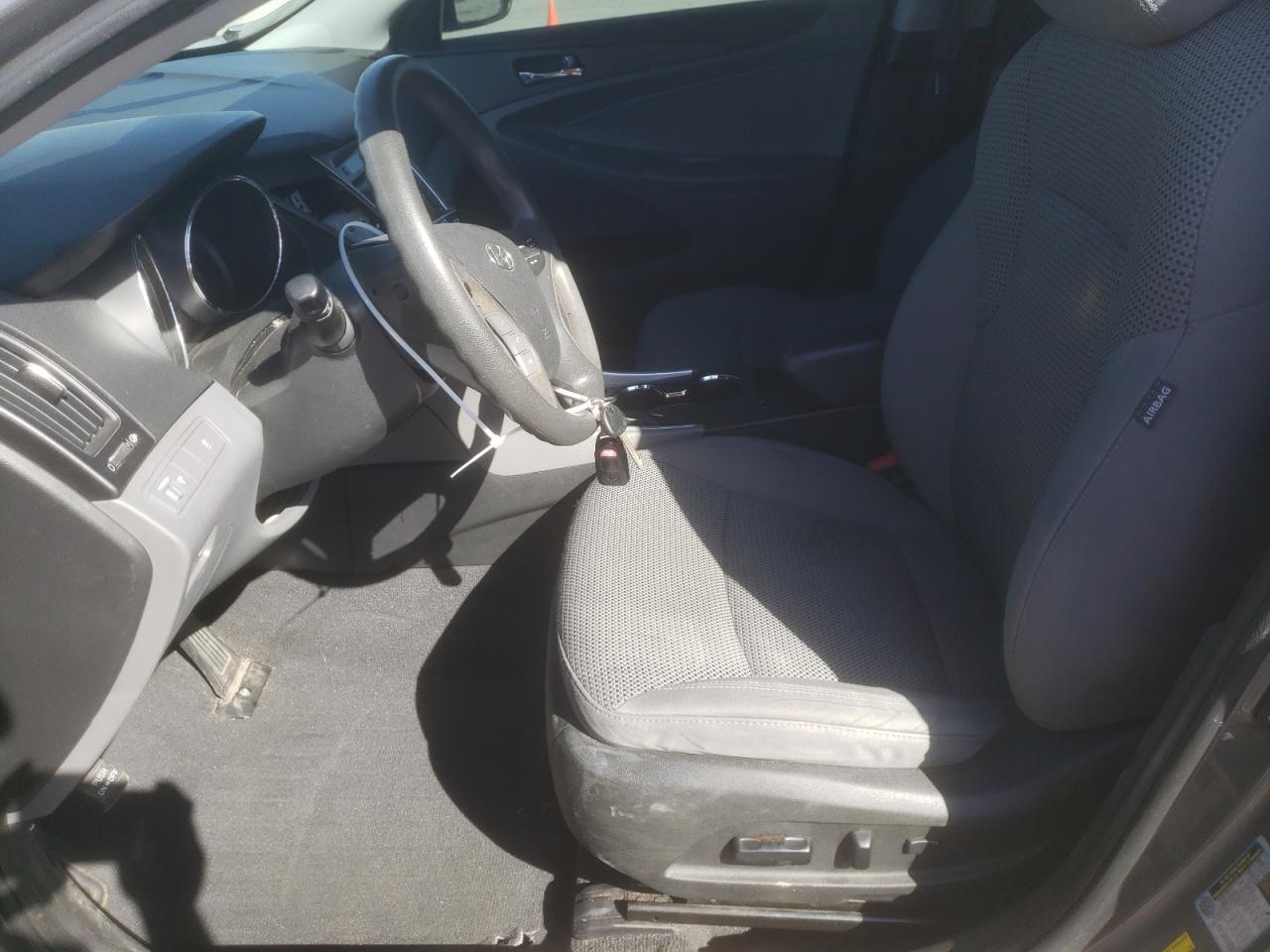 2011 HYUNDAI SONATA GLS - Image 7