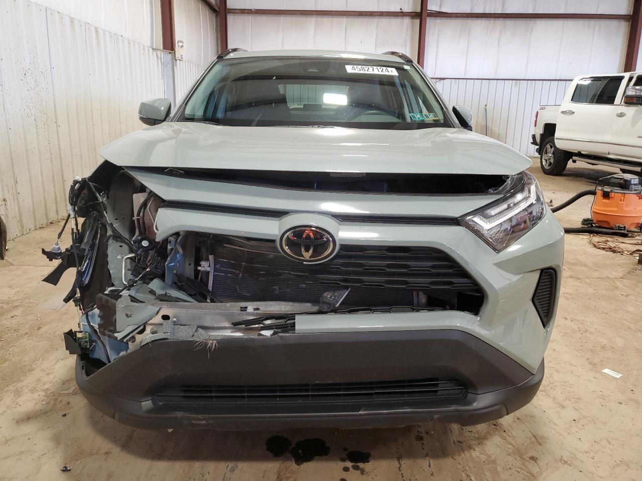 2022 TOYOTA RAV4 XLE - Фото 5