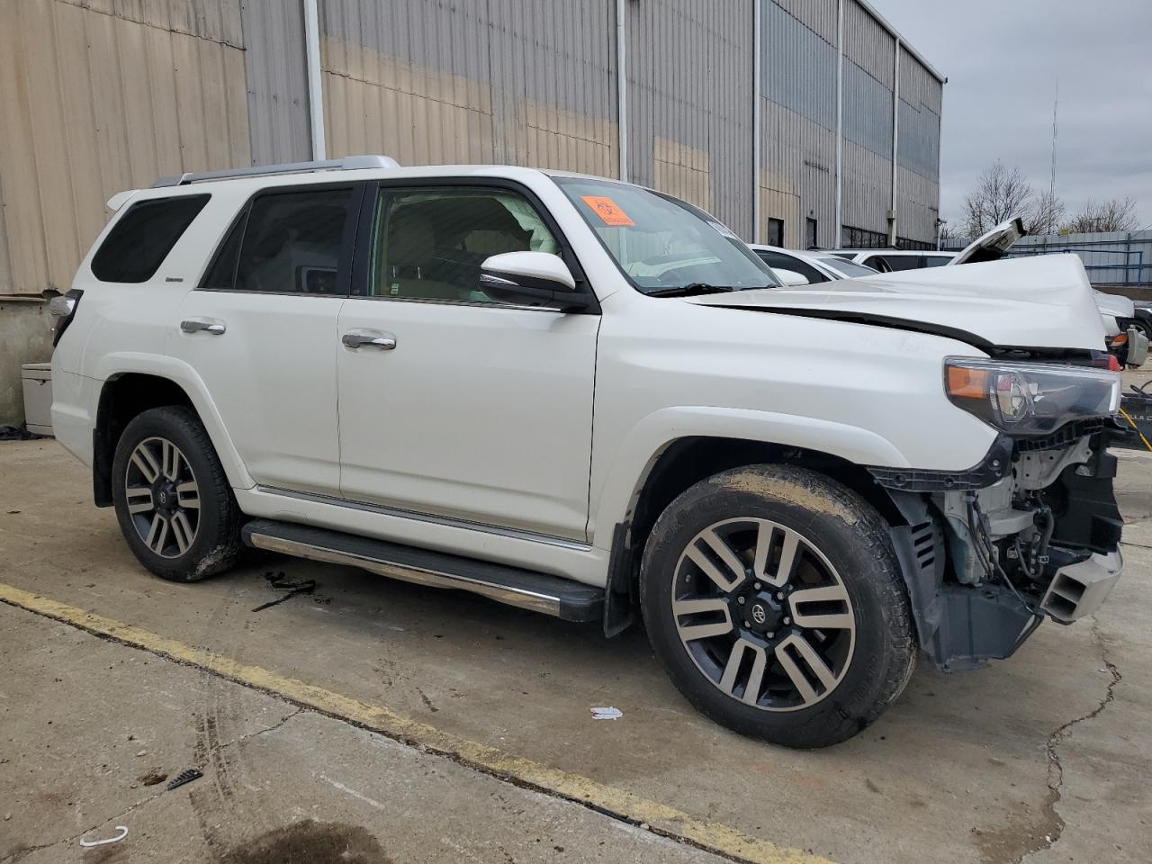 2018 TOYOTA 4RUNNER SR - Image 4
