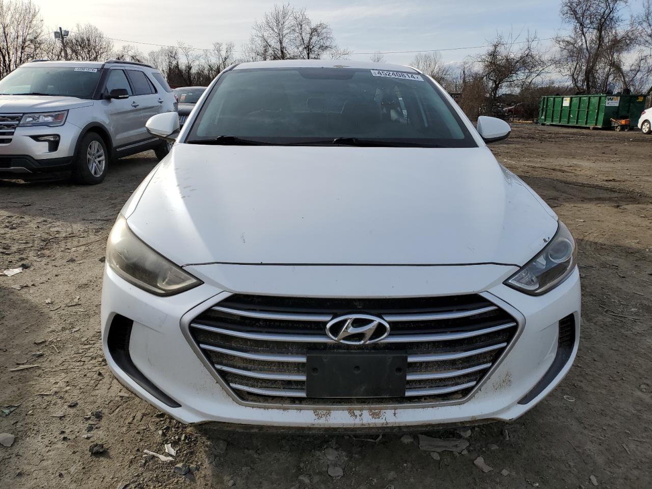2017 HYUNDAI ELANTRA SE - Image 5