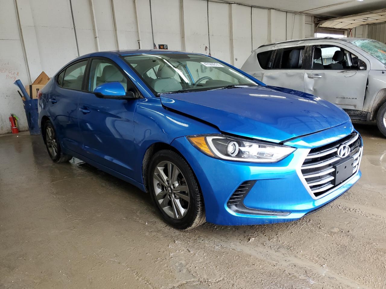 2017 HYUNDAI ELANTRA SE - Image 4