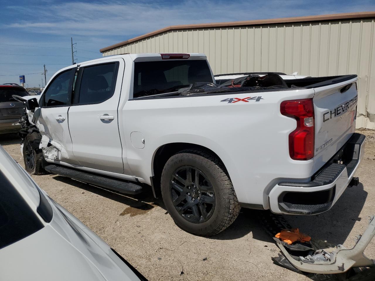 2023 CHEVROLET SILVERADO - Image 2