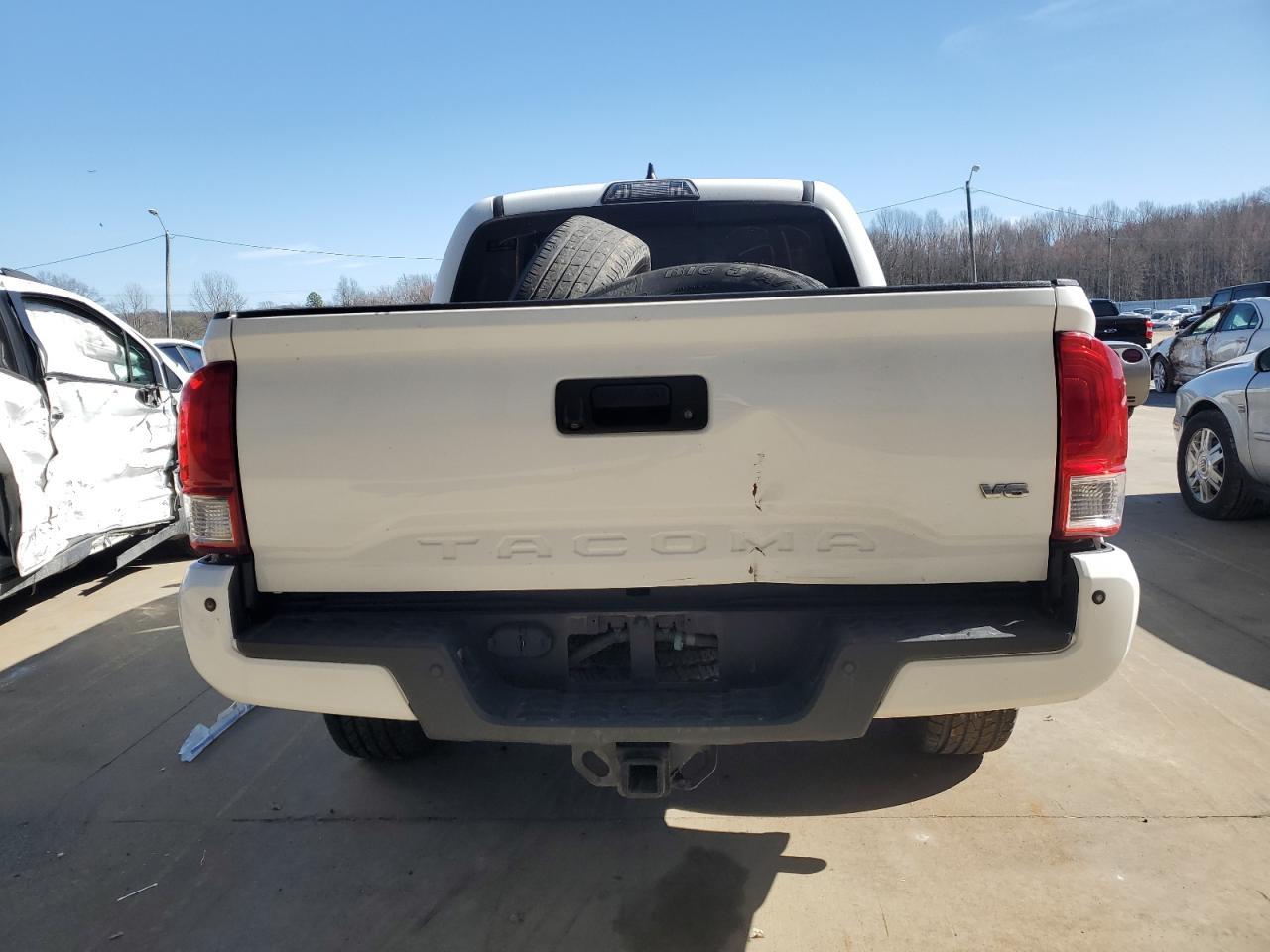 2017 TOYOTA TACOMA DOU - Фото 6