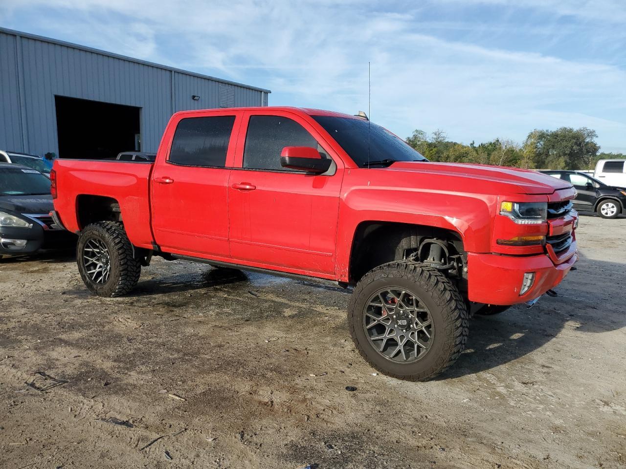2018 CHEVROLET SILVERADO - Фото 4