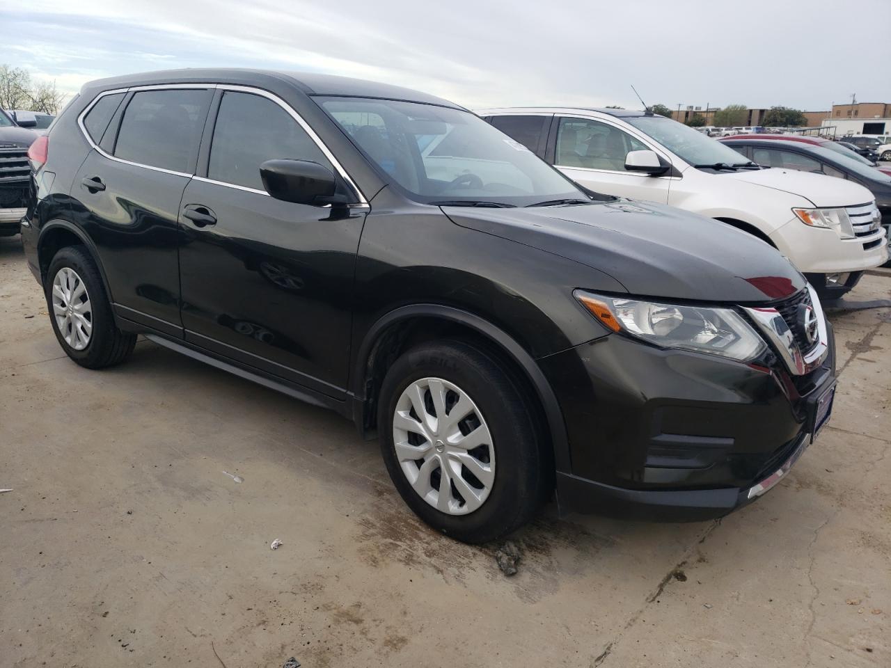 2017 NISSAN ROGUE S - Image 4