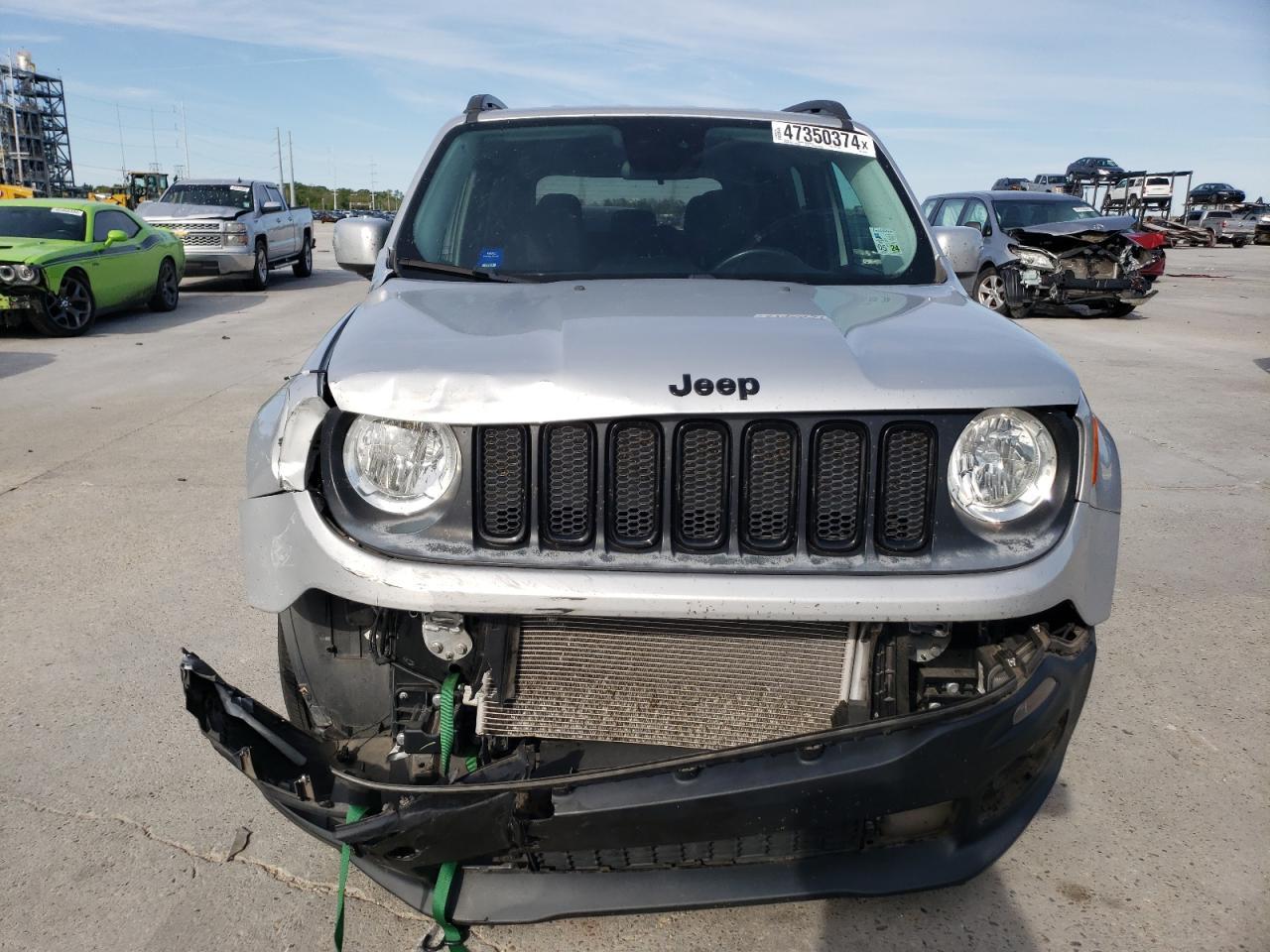 2017 JEEP RENEGADE L - Image 5