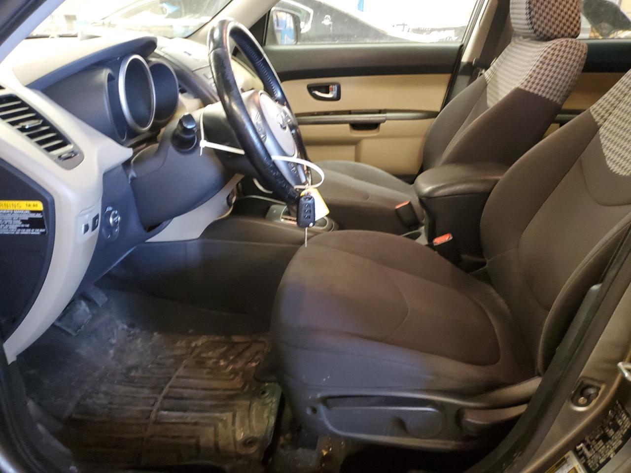 2013 KIA SOUL + - Image 7