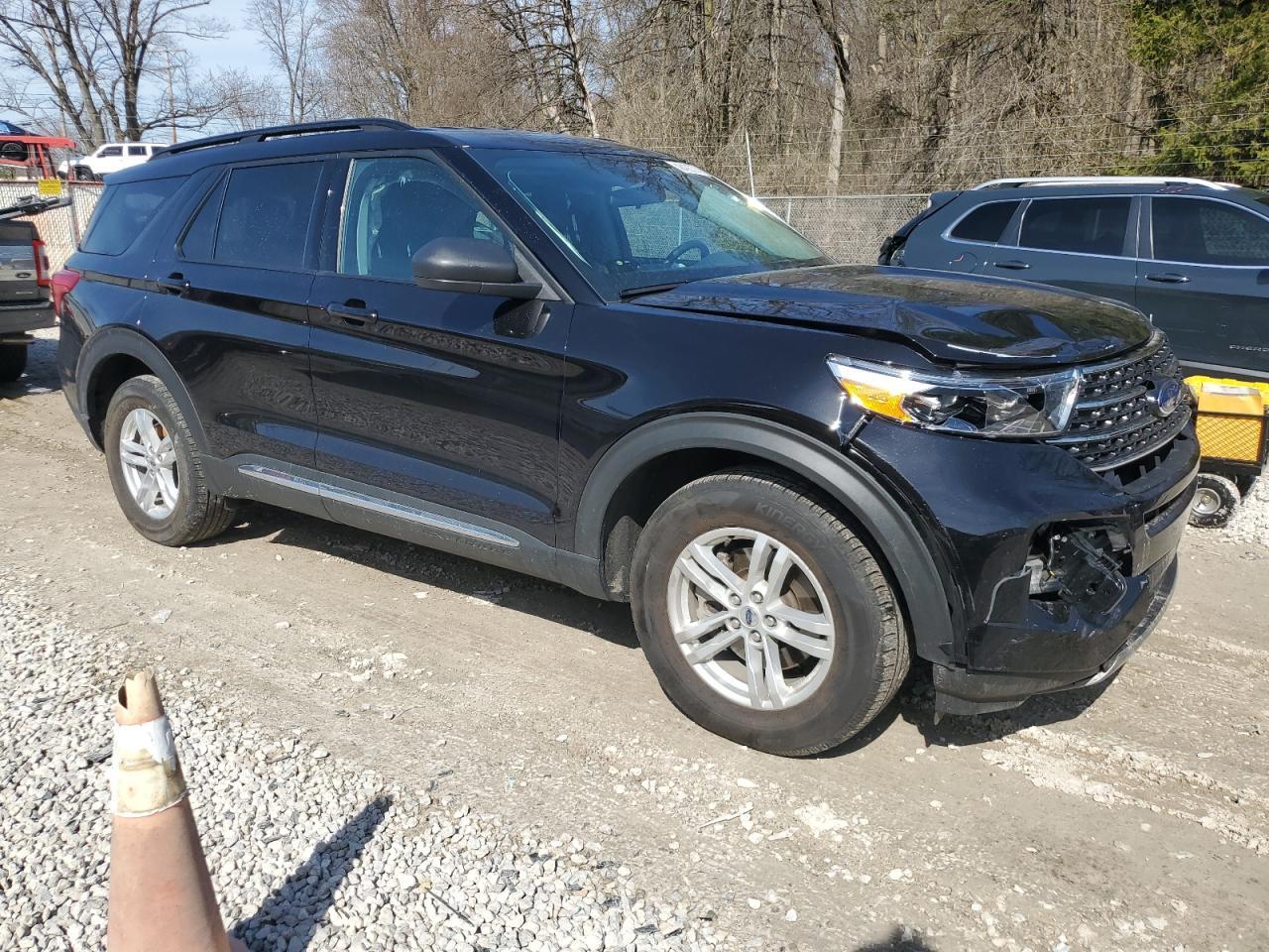 2022 FORD EXPLORER X - Image 4