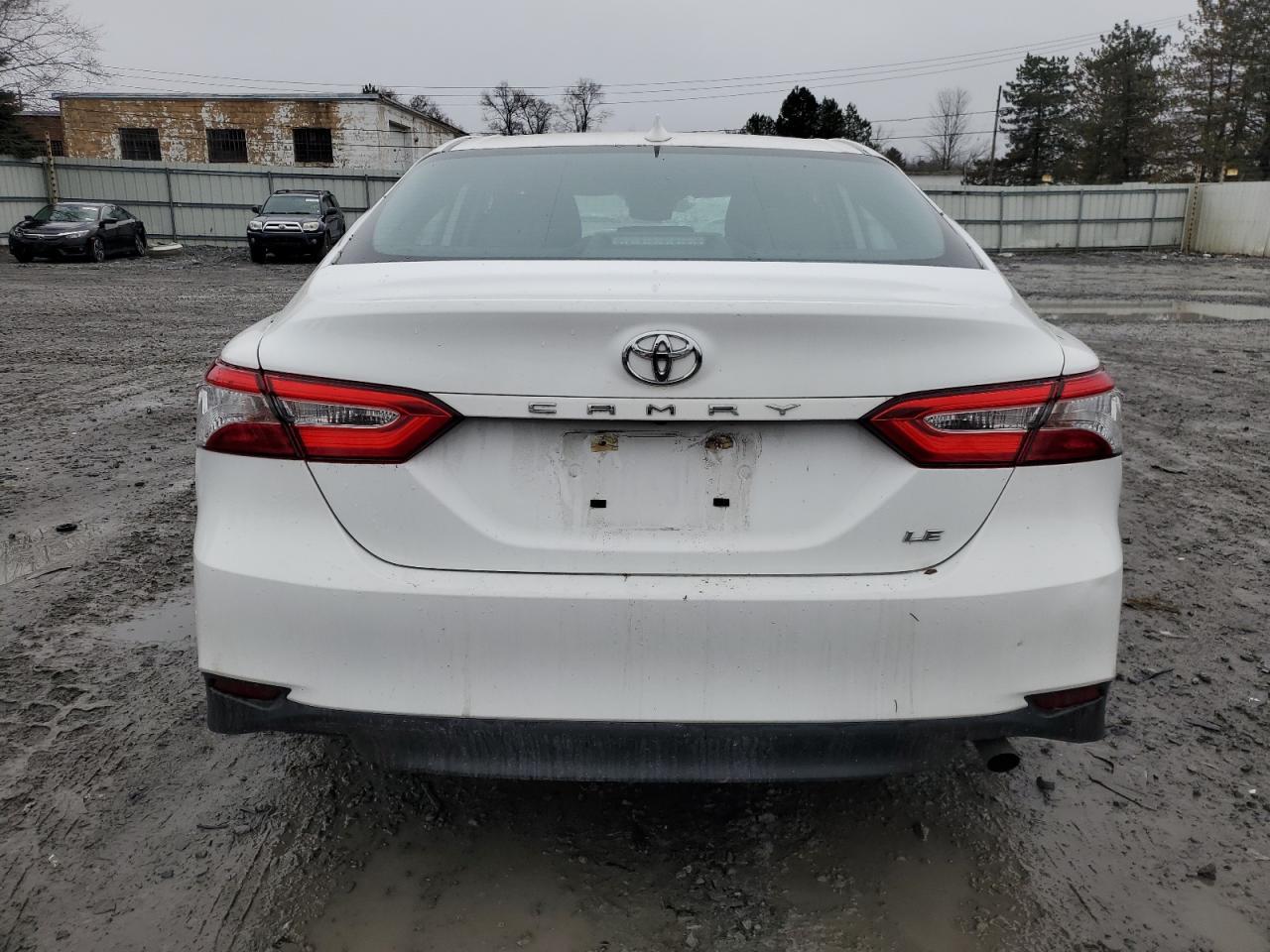 2020 TOYOTA CAMRY LE - Фото 6