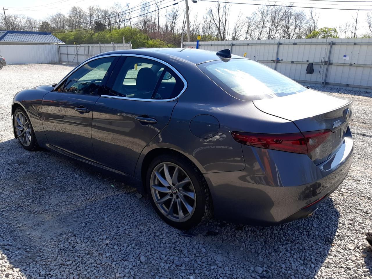 2017 ALFA ROMEO GIULIA - Фото 2