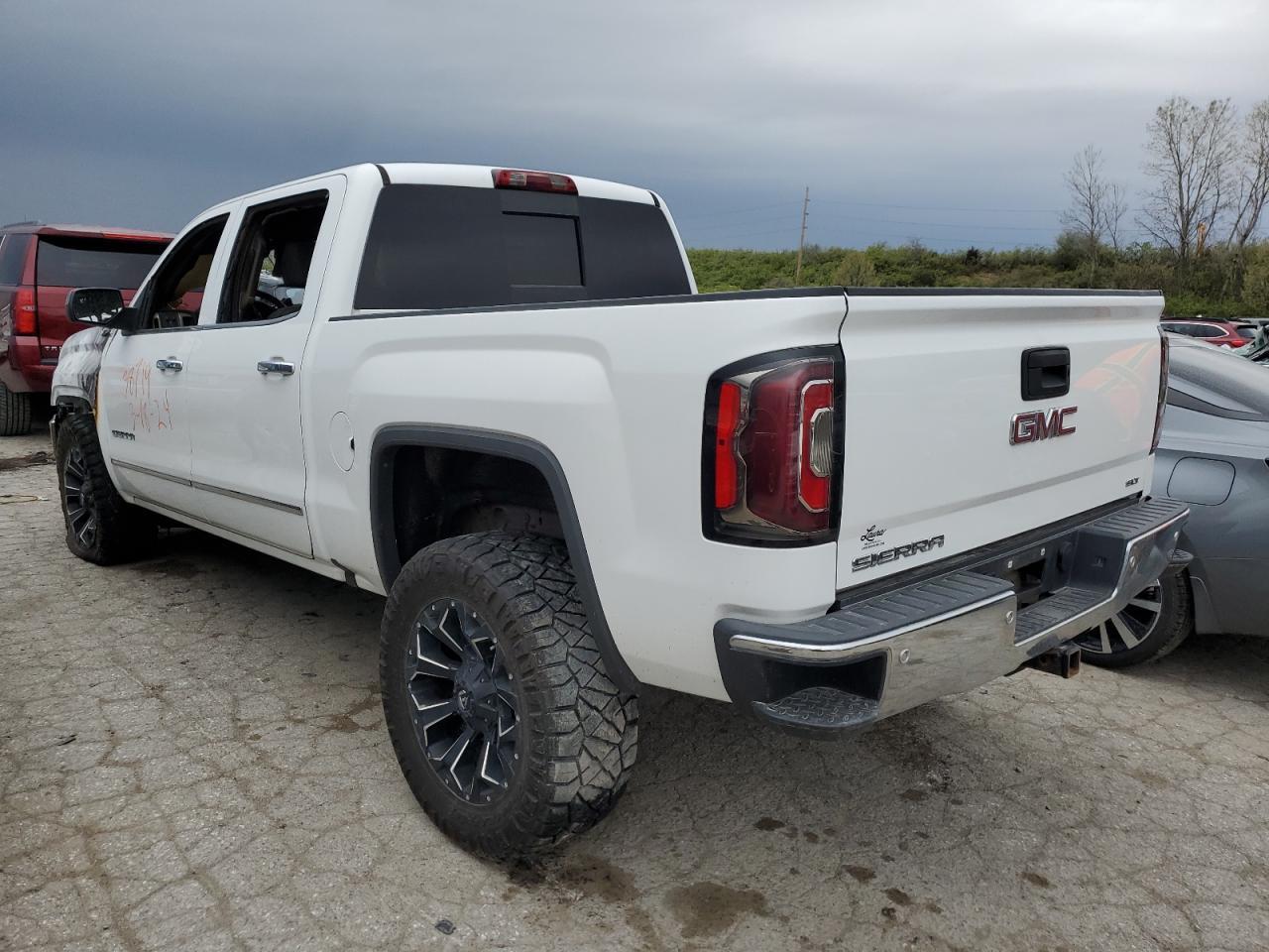 2018 GMC SIERRA K15 - Фото 2