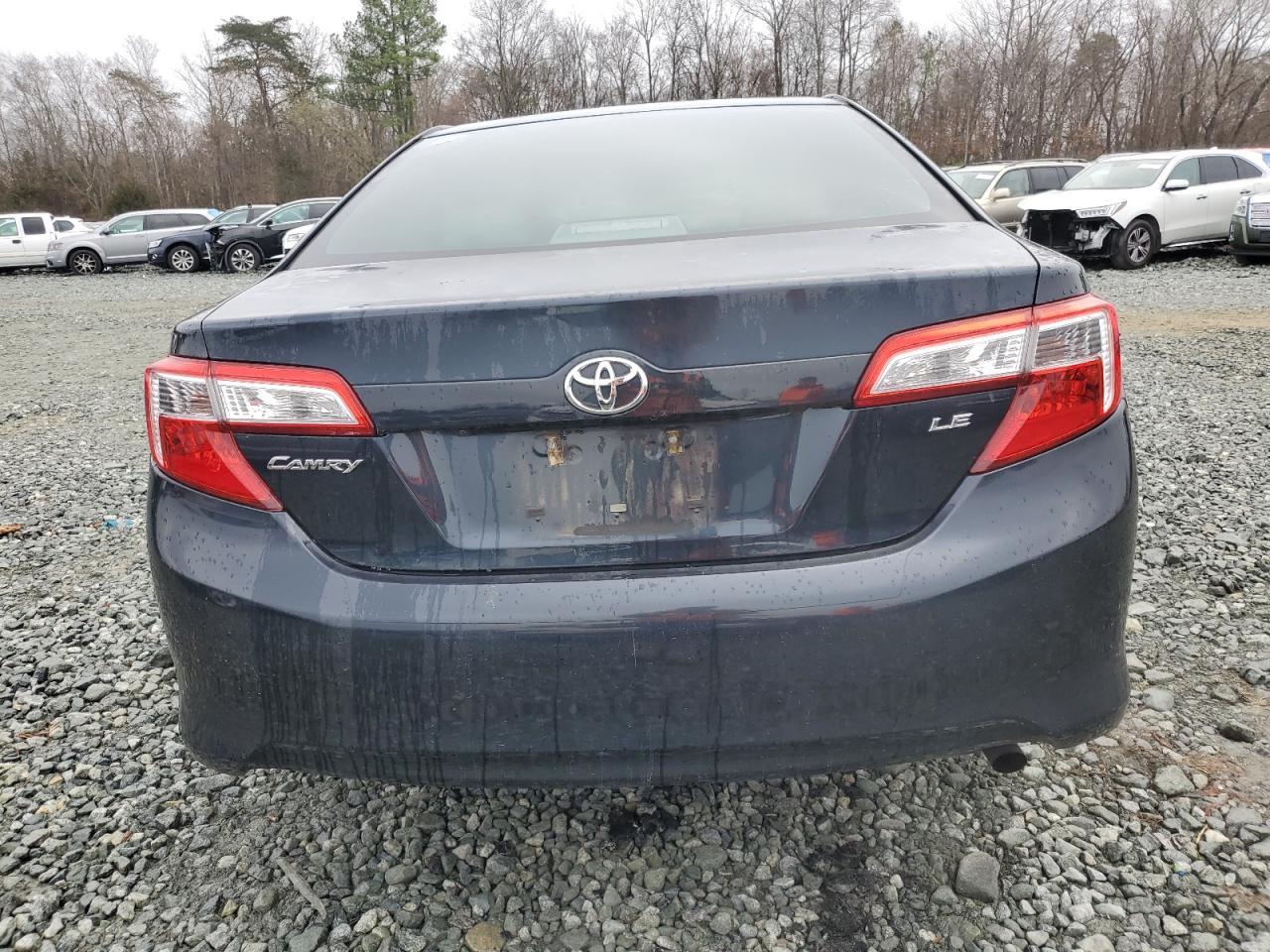 2014 TOYOTA CAMRY L - Image 6