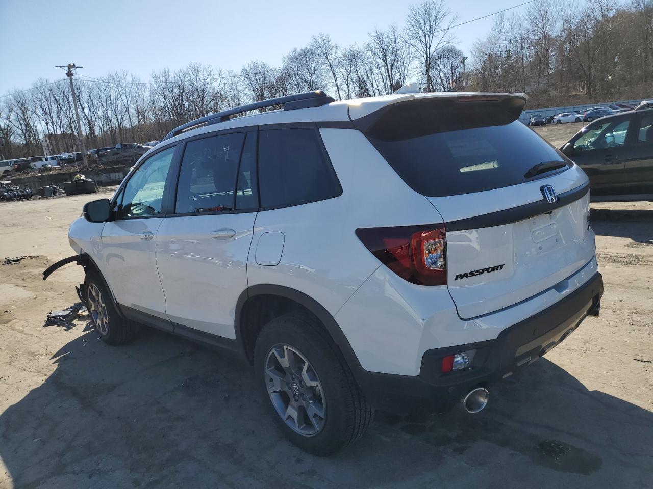 2023 HONDA PASSPORT T - Image 2