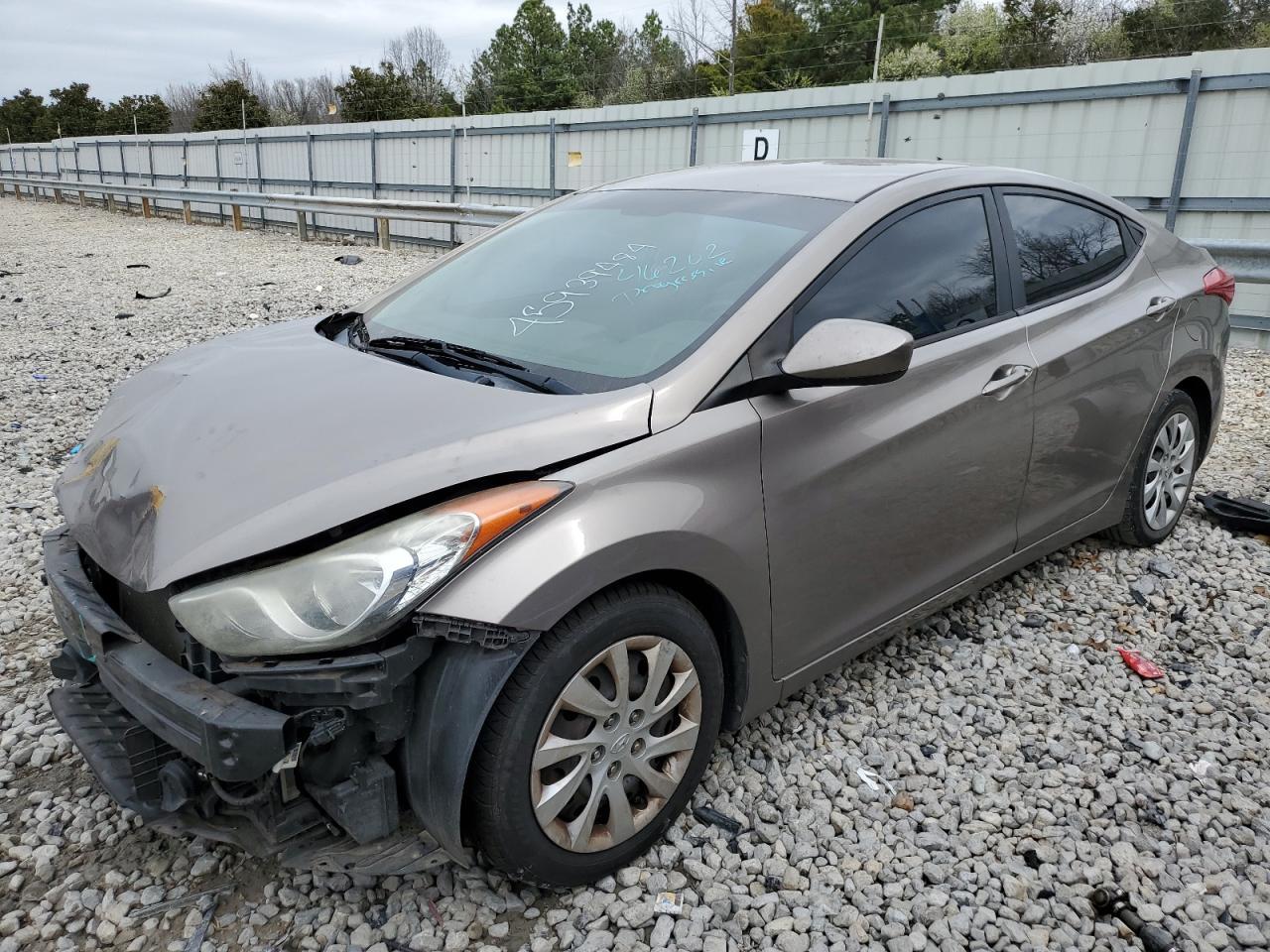 2013 HYUNDAI ELANTRA GL