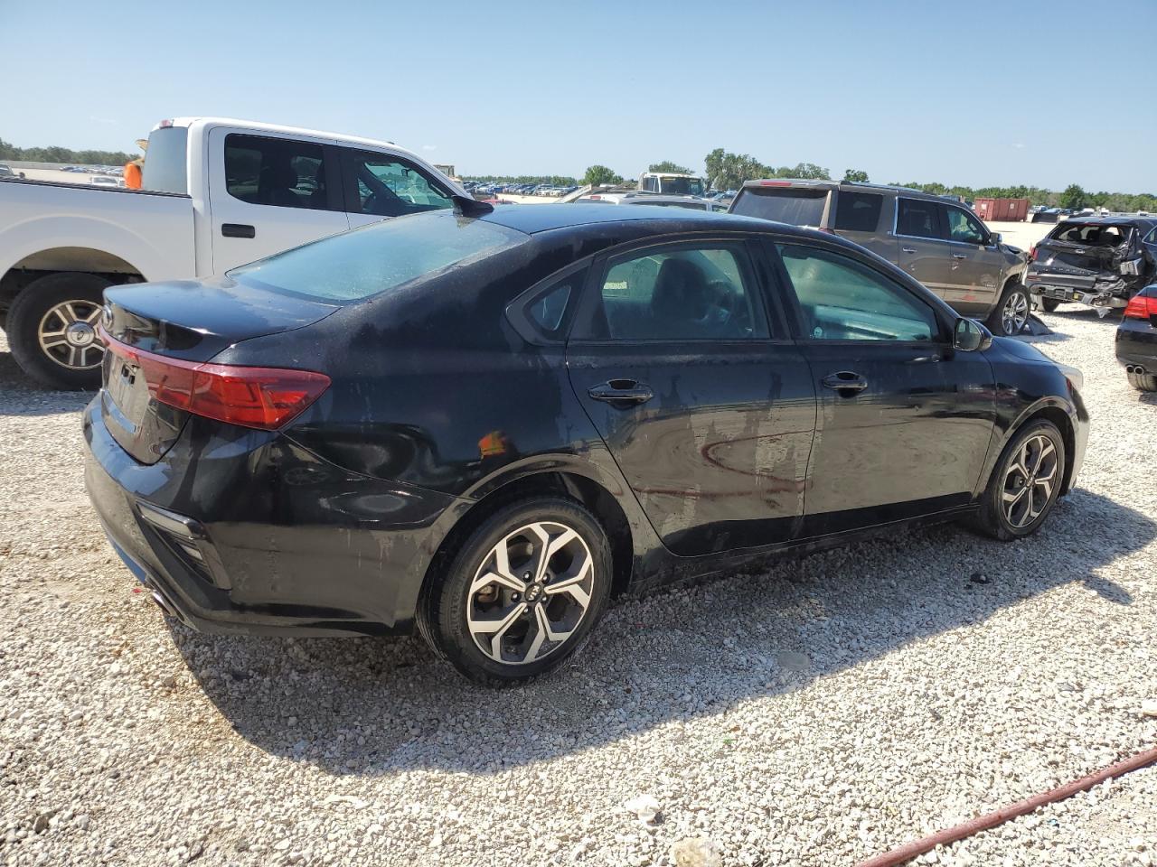 2021 KIA FORTE FE - Image 3