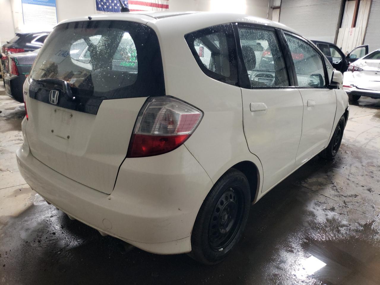 2013 HONDA FIT - Image 3