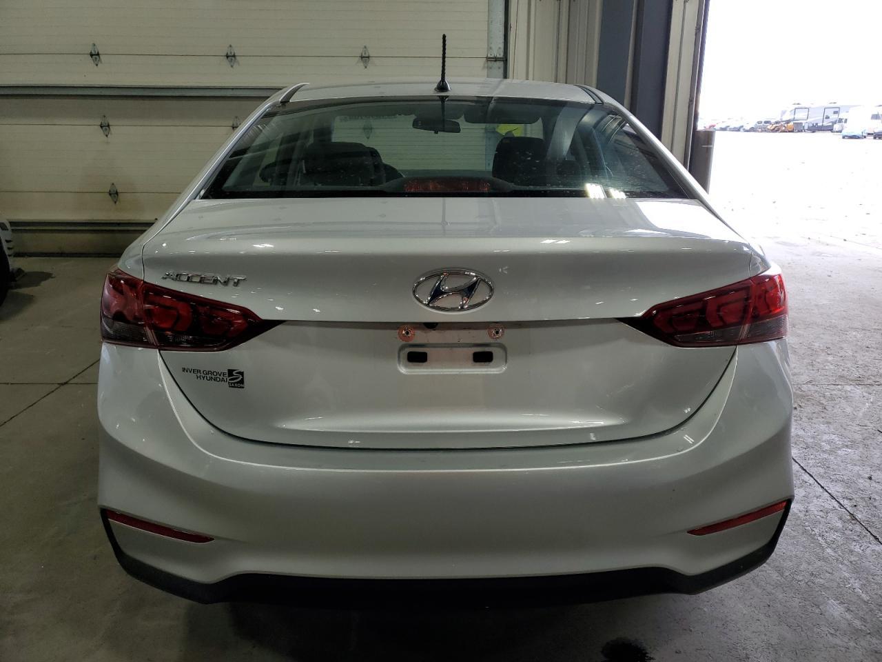 2019 HYUNDAI ACCENT SE - Фото 6