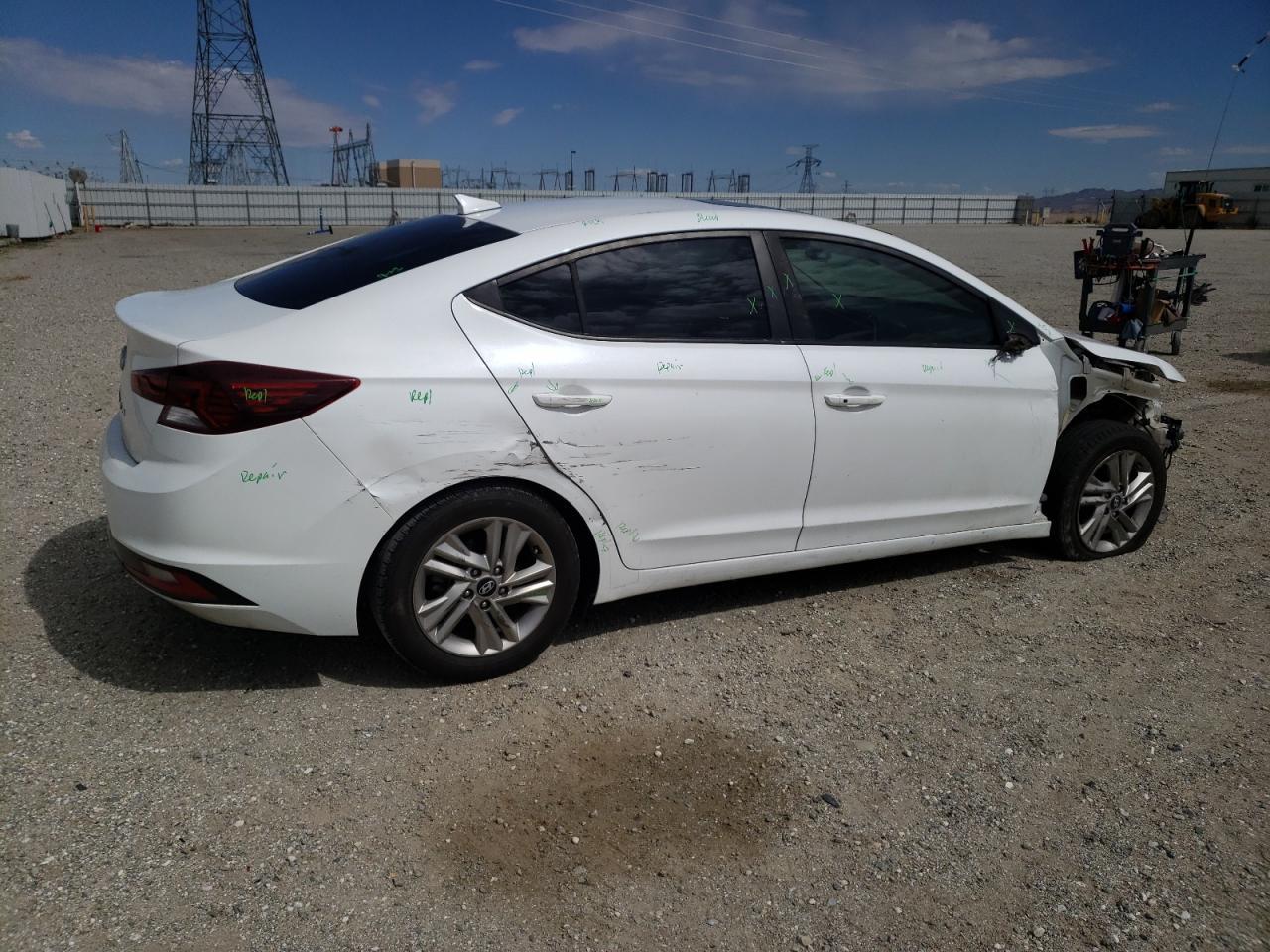 2019 HYUNDAI ELANTRA SE - Image 3