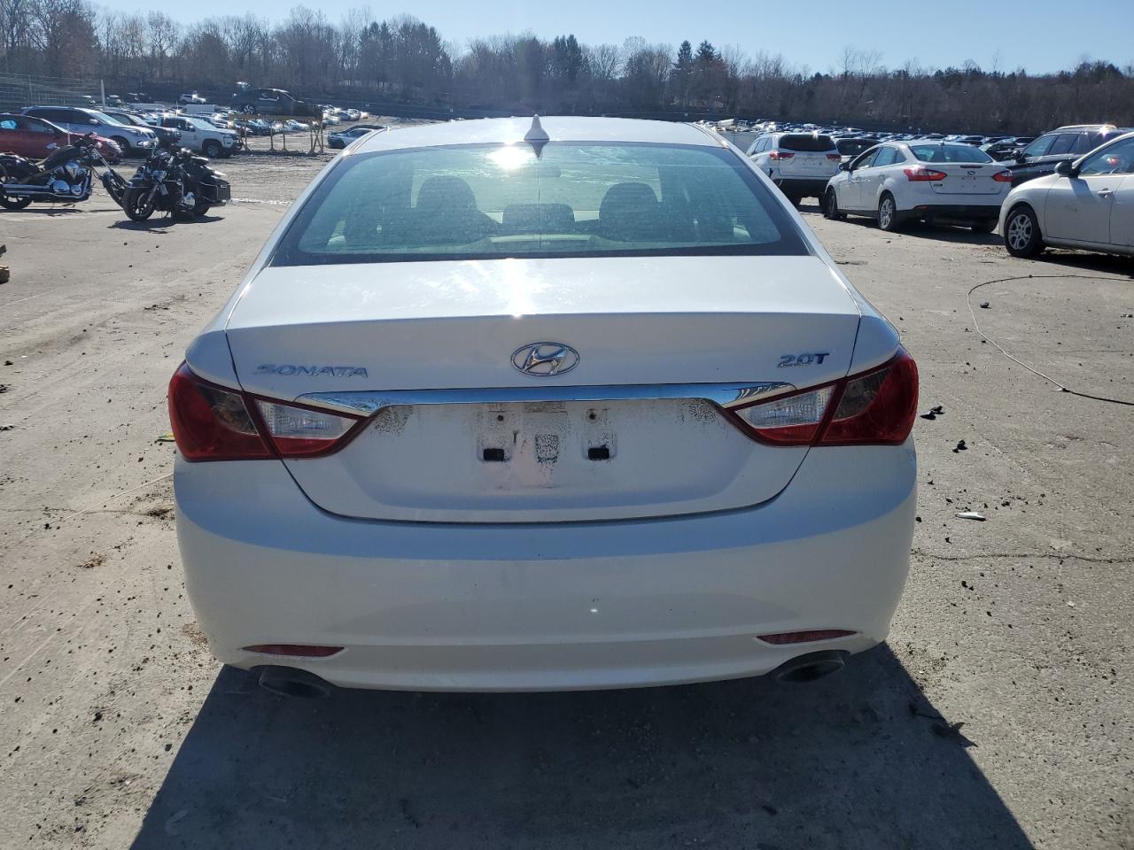 2011 HYUNDAI SONATA SE - Image 6