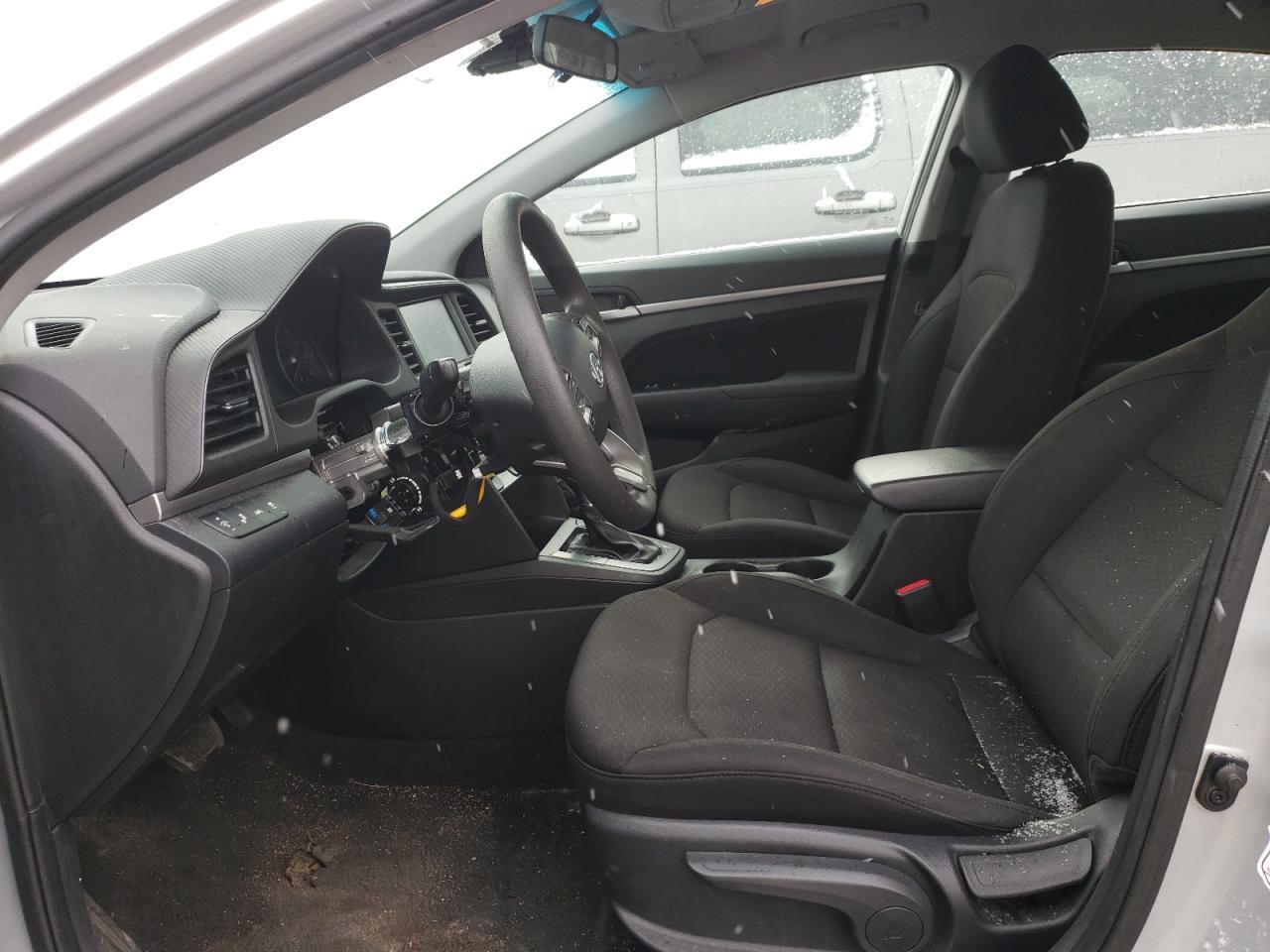 2019 HYUNDAI ELANTRA SE - Фото 7