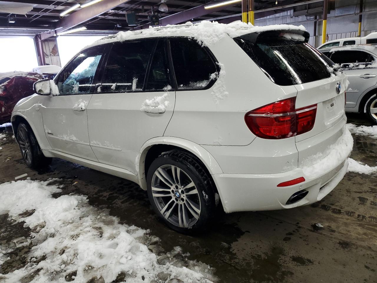 2013 BMW X5 XDRIVE5 - Фото 2