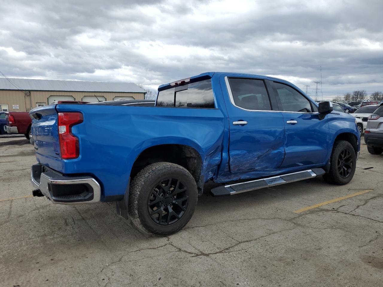 2023 CHEVROLET SILVERADO - Image 3