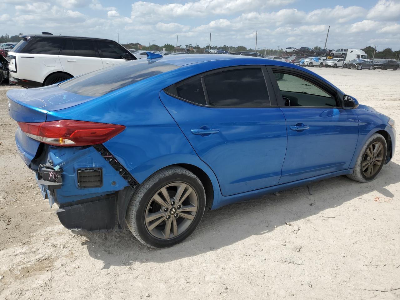 2017 HYUNDAI ELANTRA SE - Image 3