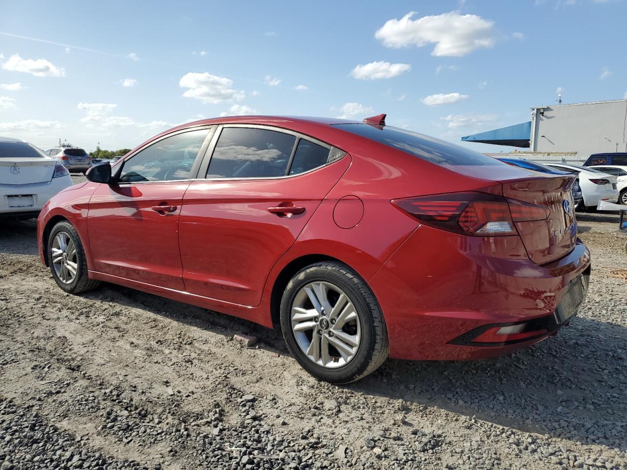 2019 HYUNDAI ELANTRA SE - Фото 2